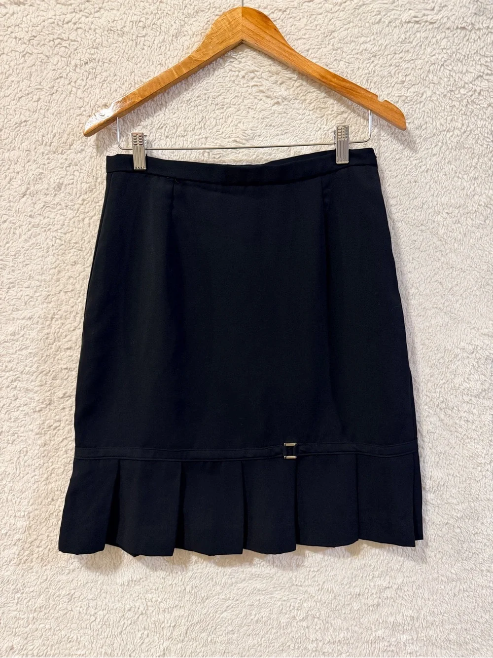 Preswick & Moore Black Mini Skirt with Pleated Hem